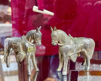 HORSE SALT/PEPPER SHAKERS