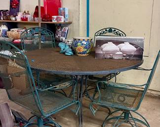 VINTAGE WROUGHT IRON PATIO TABLE AND CHAIRS