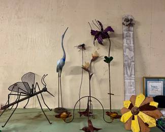 METAL YARD DECOR