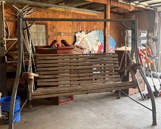 YARD SWING ON STAND