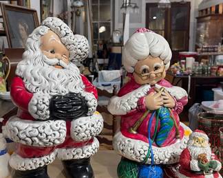 HANDMADE CERAMIC MR & MRS CLAUS