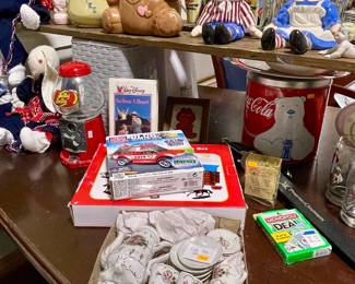VINTAGE CHILDREN’S TOYS, VINTAGE COOKIE JAR
