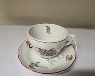 Teacup and saucer 