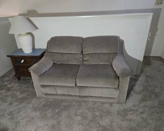 LA-Z-Boy loveseat