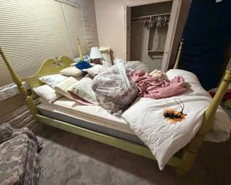 Green vintage bed
