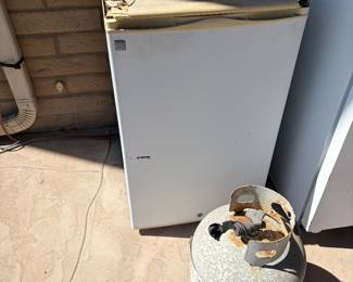 Mini fridge
