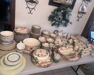 Floral Dinnerware Collection