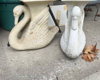 Swan Plant Pedestals Resin