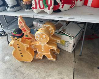 Gingerbread and Christmas tree blowmolds