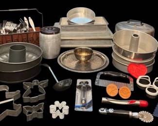 Retro Home Baking ProfessionalGrade Classic Aluminum