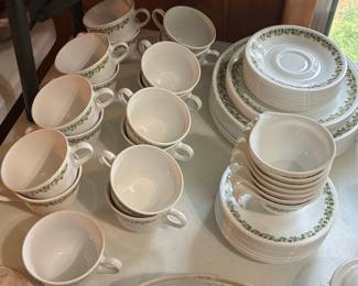Corelle Crazy Daisy Spring Blossom Green Dinnerware