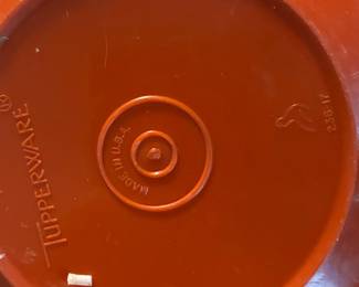 Tupperware Mixing Bowl, Model 236-17