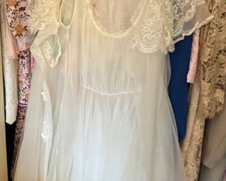 Vintage White Lace Peignoir Set - Robe and Nightgown