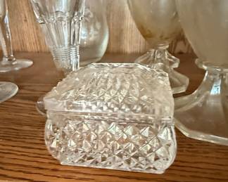 vintage clear glass rectangular trinket or jewelry box