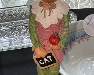 Boyds Bears Folkstone figurine 