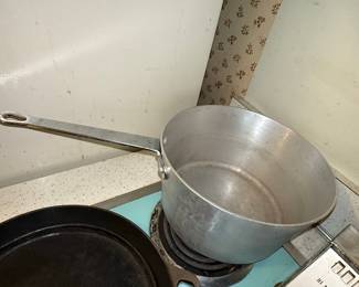 Adcraft Vintage Aluminum Saucepan with Pour Spout