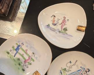 Lefton China Figural Ashtray Set of 3