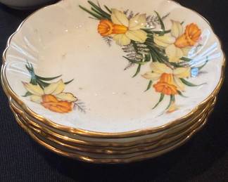 Souvenir house find bone China made in England Series Saucer Set