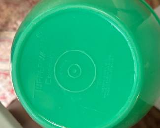 Vintage Tupperware Crisp-It Lettuce Keeper Bowls (Pair)