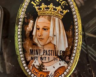 Les Anis de Flavigny La Reine Mint Pastilles Tin