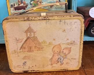 1975 Betsy Clark Precious Moments Metal Lunchbox