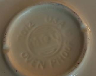 McCoy Pottery 7072 Oven Proof Casserole Dish
