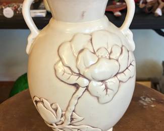 Red Wing Pottery Magnolia Vase, Model 1012