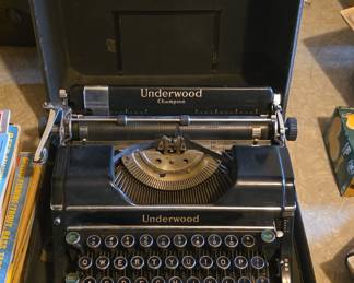 Underwood Champion Portable Typewriter