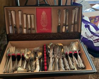1847 Rogers Bros. Silverplate Flatware Set