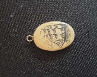 Vintage Scrimshaw Jewelry Set