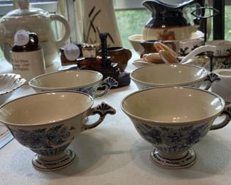 Delfts Holland Hand-Painted Footed Tea Cups