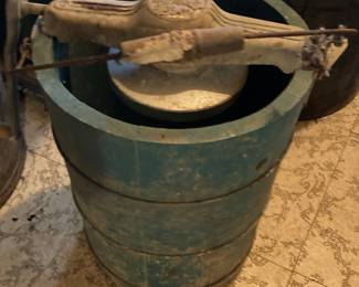 Vintage White Mountain Ice Cream Freezer