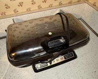 General Electric G44T Automatic Grill and Waffle Baker