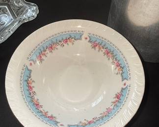 Harmony House Mount Vernon Serving Bowl