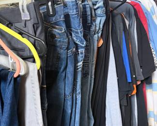 Men's Jeans and clothing, M-L