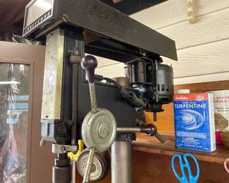 Craftsman drill press, heavy duty . Works! Bits to go with it