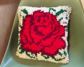 Vtg. Rose Pillow