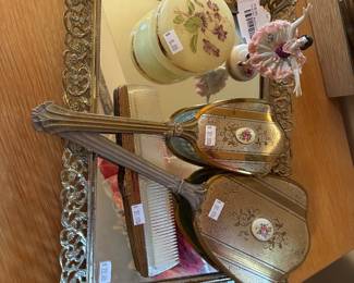 Vtg Vanity Set