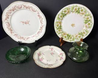 244 assortedporcelainplatesandgreenglas