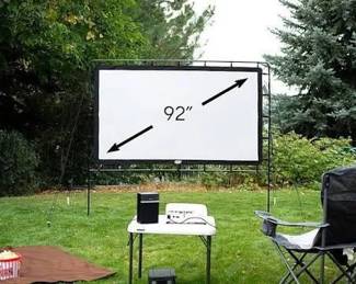 311 92campchefoutdoorprojectionscreen