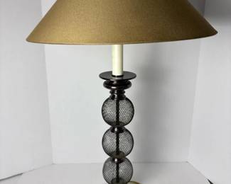 030 tyndaletablelampwithmeshorbbasean