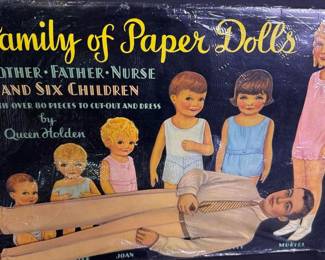 203 familyofpaperdollsbyqueenholden