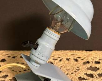 032 vintagecliponminidesklampwithblue