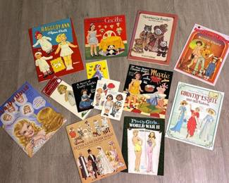 223 vintagepaperdollbooklotclassicchar