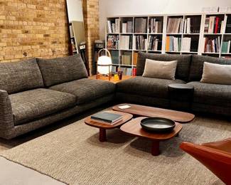 Montis Sectional