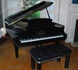 MASON and HAMLIN  GRAND PIANO  IN BLACK LACQUER WITH CUSTOM BENCH  -  size: 5 feet 8 inches