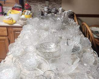 Crystal and clear glass