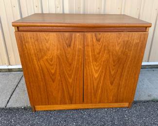 Mid-Century Modern Teak Credenza / Sideboard