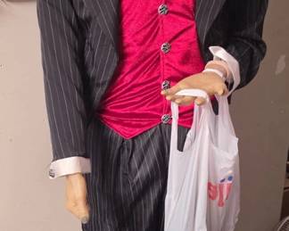 Life-Size 6 Ft. Animatronic Edwardian Butler – Motion-Activated, Talks, Works!