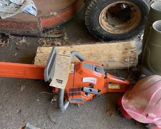 Husqvarna 543 XP Chainsaw + Boots & Safety Gear – White Cloud
